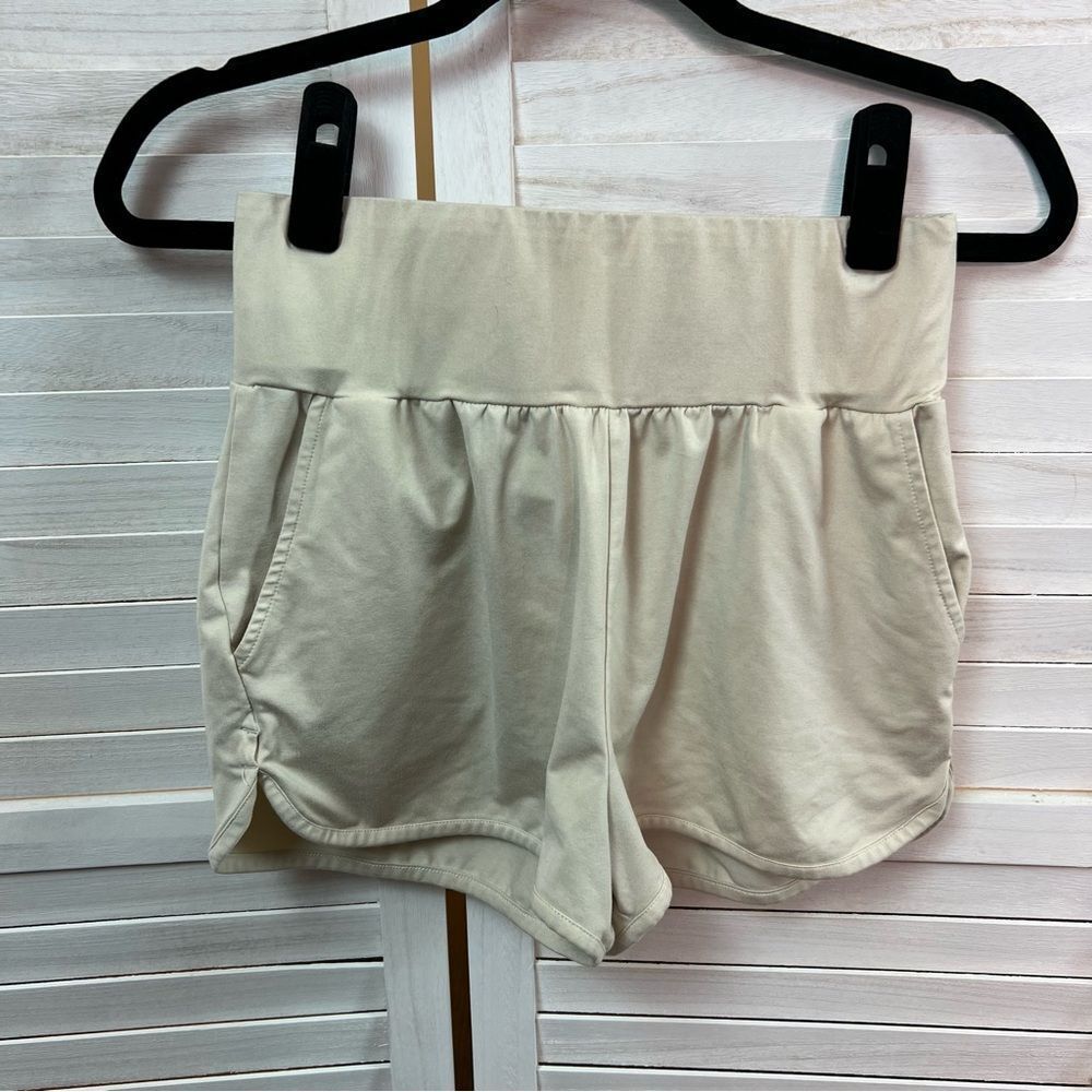 Varley Women's Light Beige Athletic Shorts